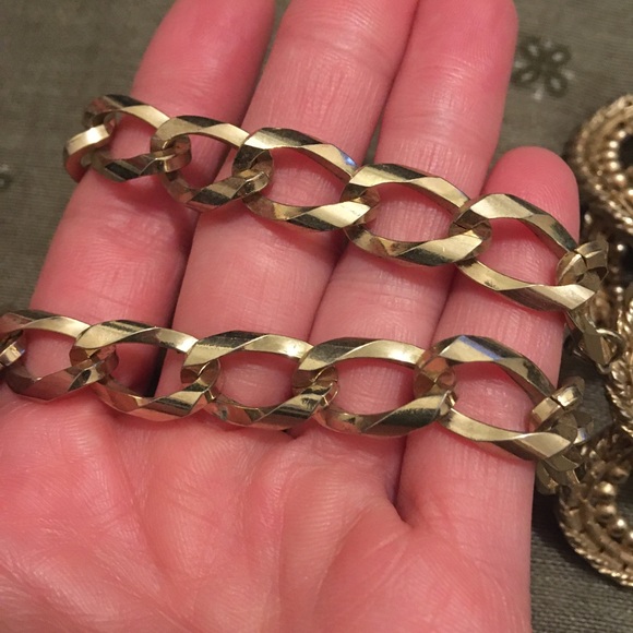 Vintage Gold Tone Chain Link Necklace - Picture 5 of 9